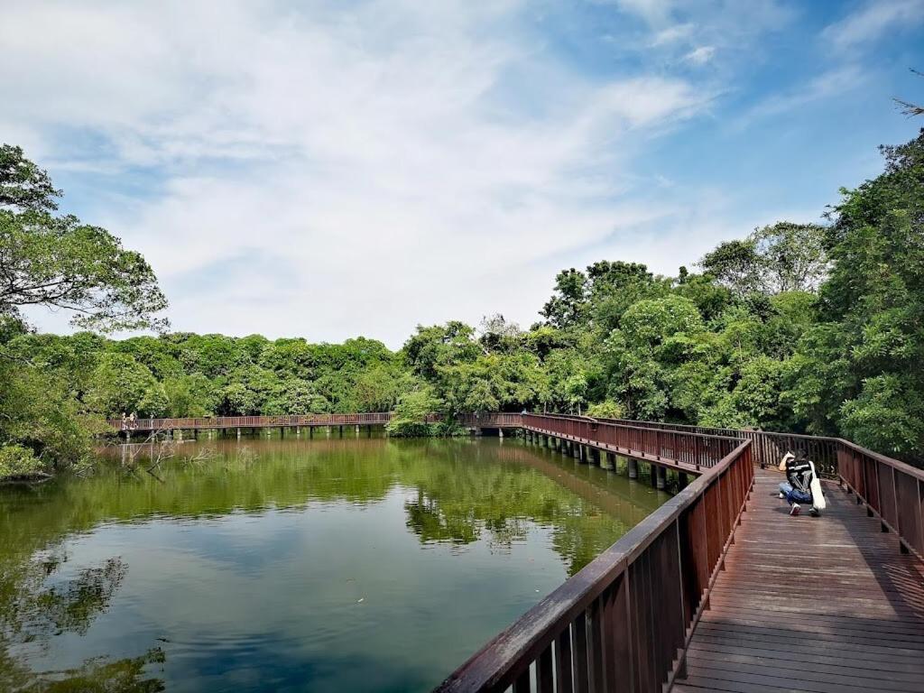 A Cozy 3-Story Townhome Near Bts & Lovely Estuary Ban Khlong Ta Khet Exterior foto