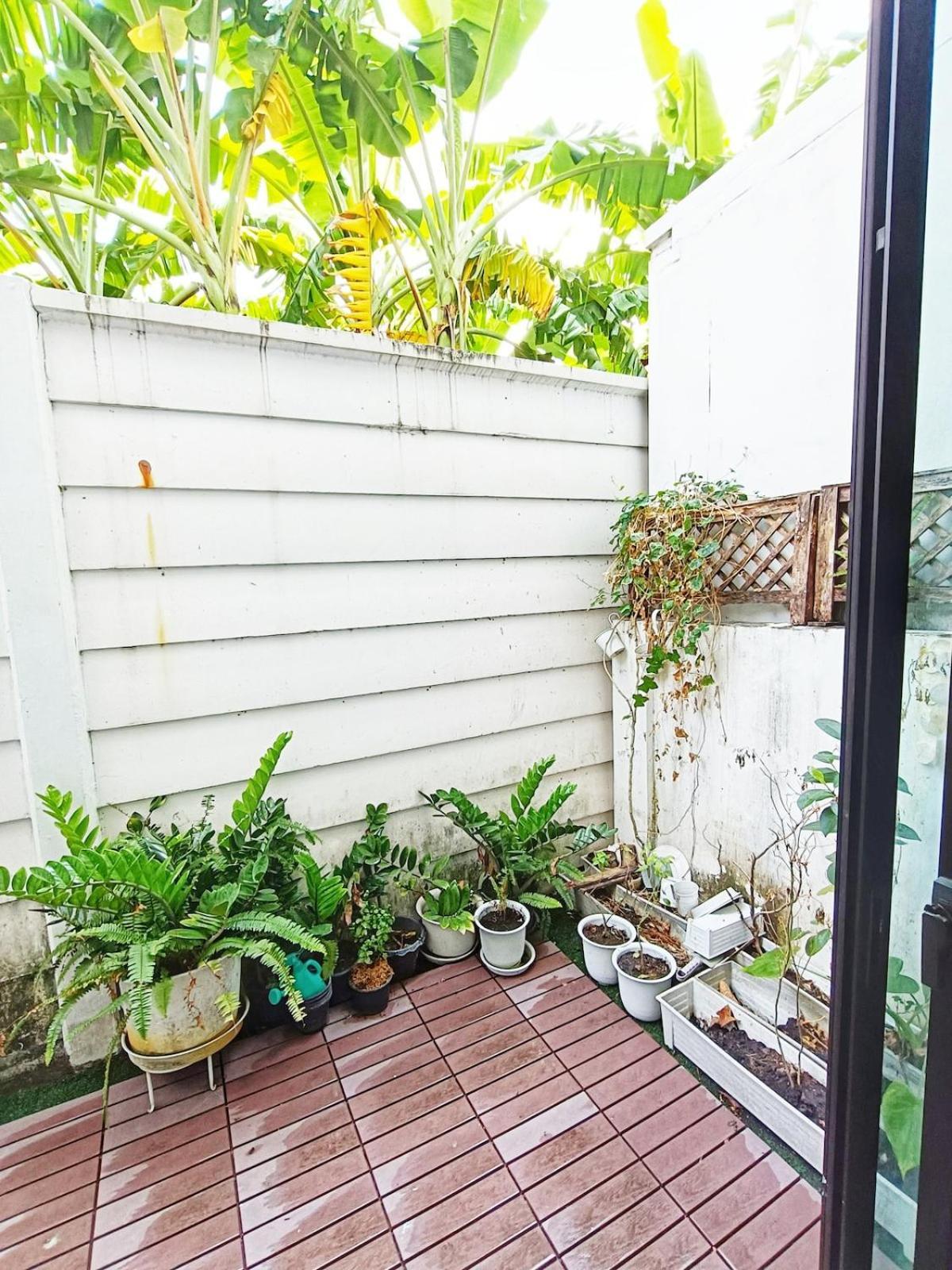 A Cozy 3-Story Townhome Near Bts & Lovely Estuary Ban Khlong Ta Khet Exterior foto